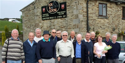 team photo, Fox & Goose Wigley